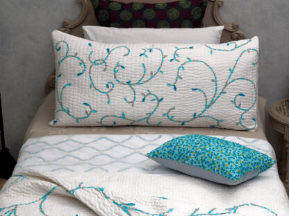 Blue Foliage Quilt - Image 4